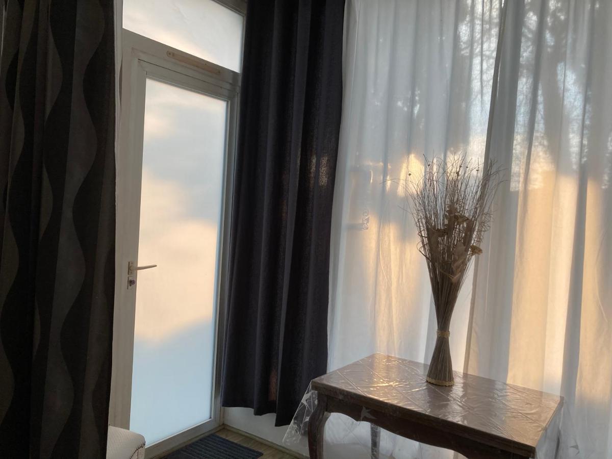 Gite Comme A La Maison Hyères Eksteriør billede