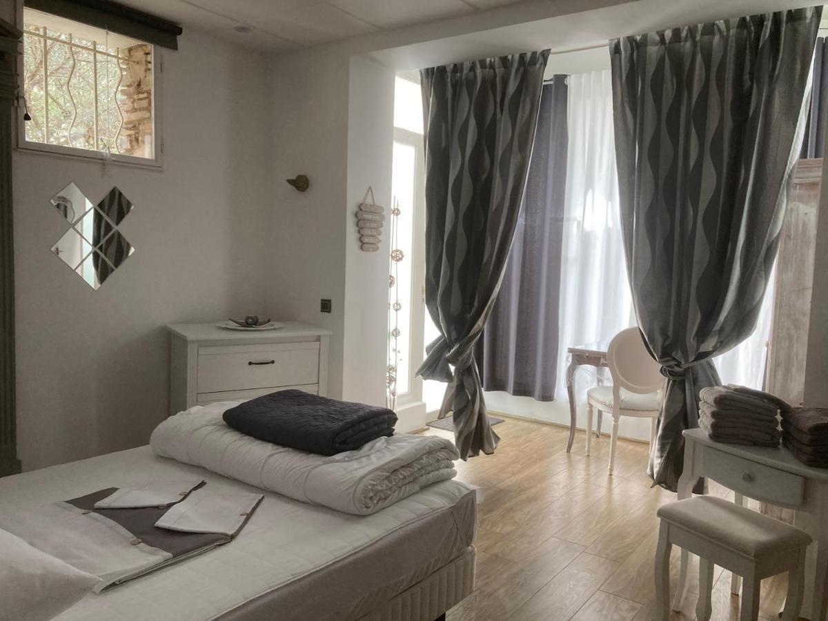 Gite Comme A La Maison Hyères Eksteriør billede